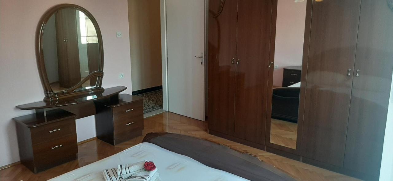 Apartment Vana Trogir Exterior foto
