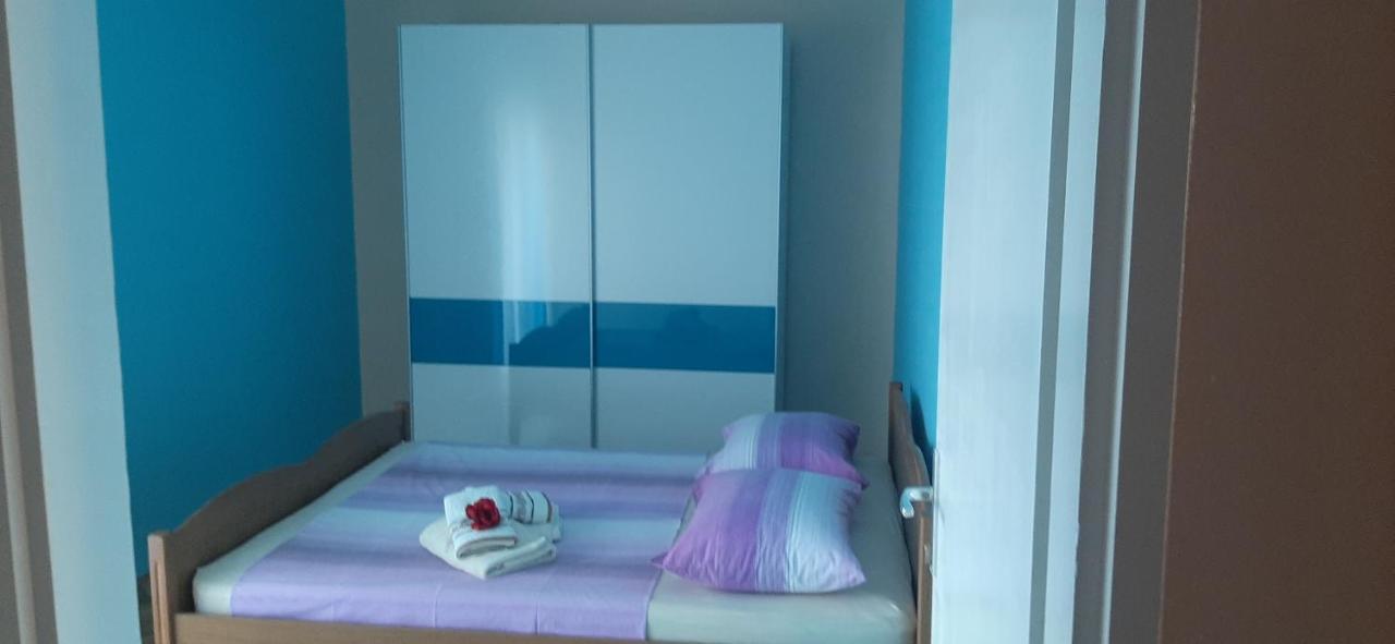 Apartment Vana Trogir Exterior foto